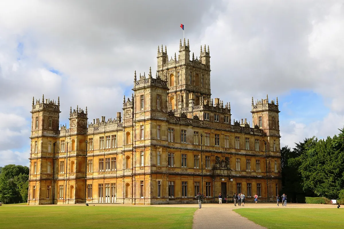 Local Angle: Why British Country Houses Make Perfect Fantasy Mystery Settings